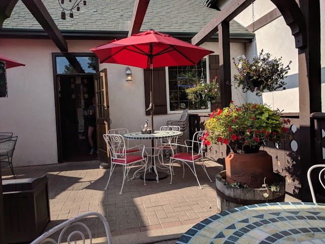 Hernando's Pizza Pub