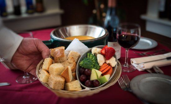 Mona Lisa Fondue Restaurant