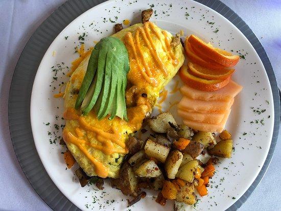 Grand Manor and the Apothecary Bar & Lounge