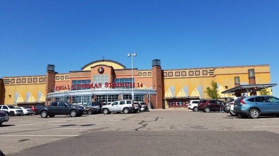 Regal River Point Stadium 14 Cinemas