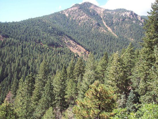 North Cheyenne Canon Park and Starsmore Discovery Center